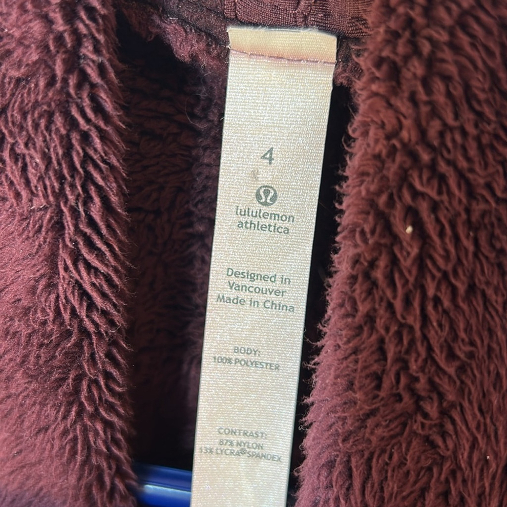 Lululemon presence of mind jacket size 4 in Bordeaux drama - Picture 8 of 13